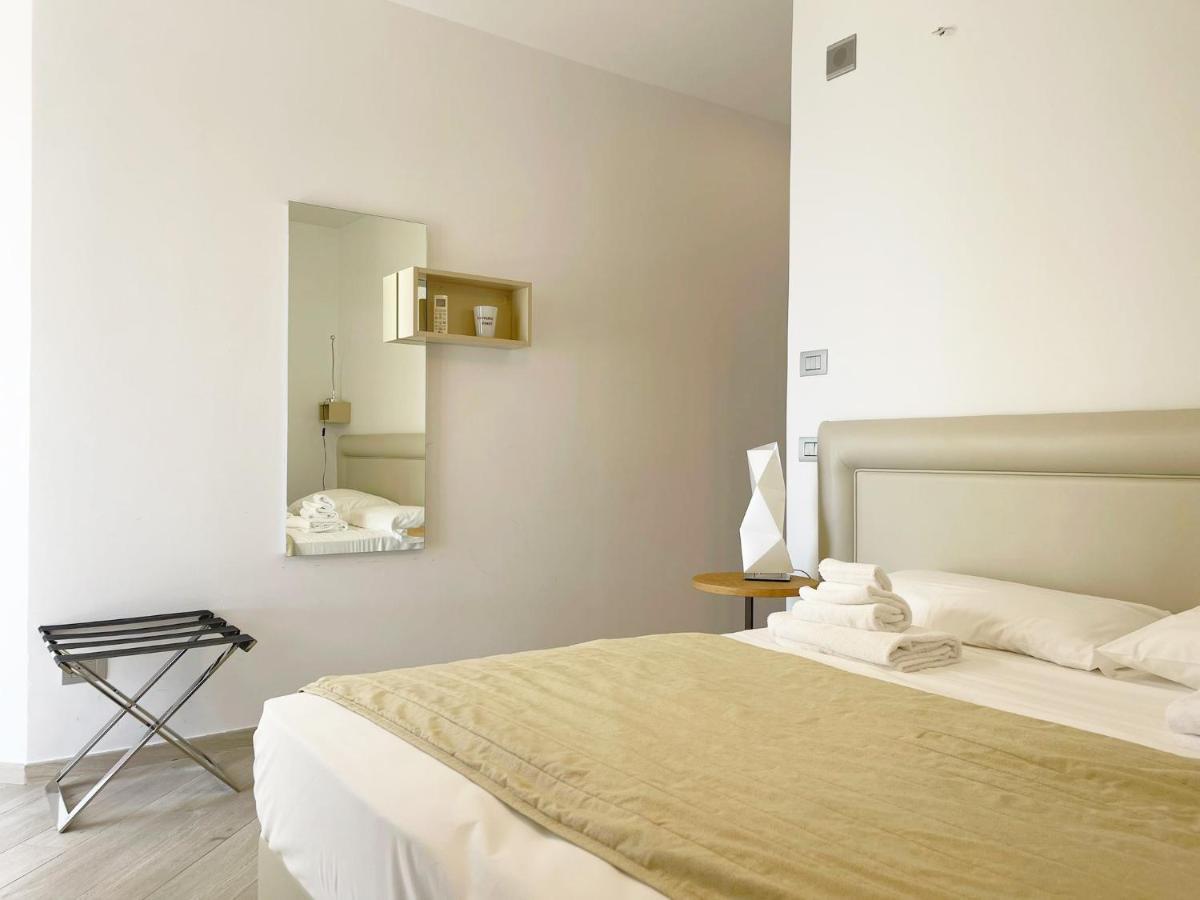 Daedalium Bed & Breakfast มารินา ดิ ปาลมา ภายนอก รูปภาพ
